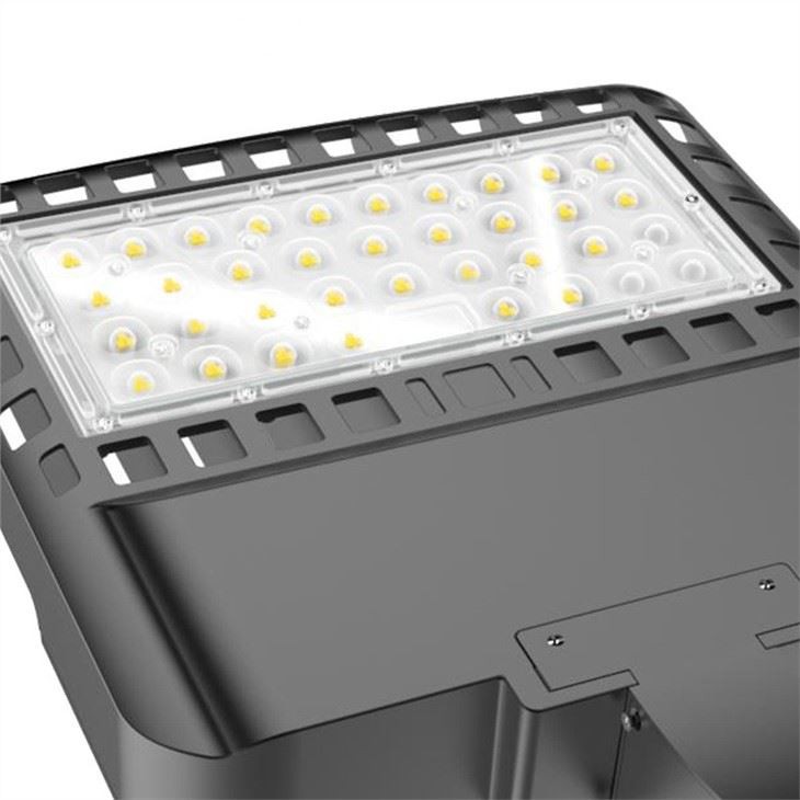 Roadway Pole Lighting Fixture