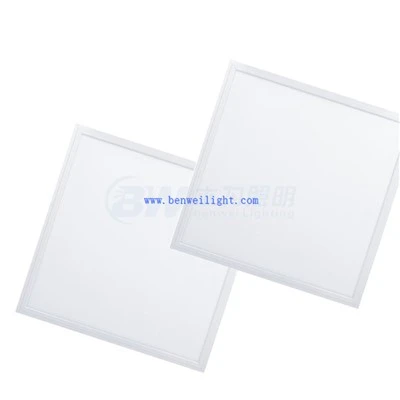 0-10V Dimmbare quadratische LED-Deckenleuchte
