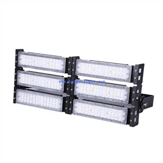 Flutlichter für Fußballplätze