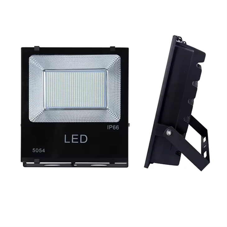 LED Ultra-Thin Outdoor Industrial Floodlight (1)